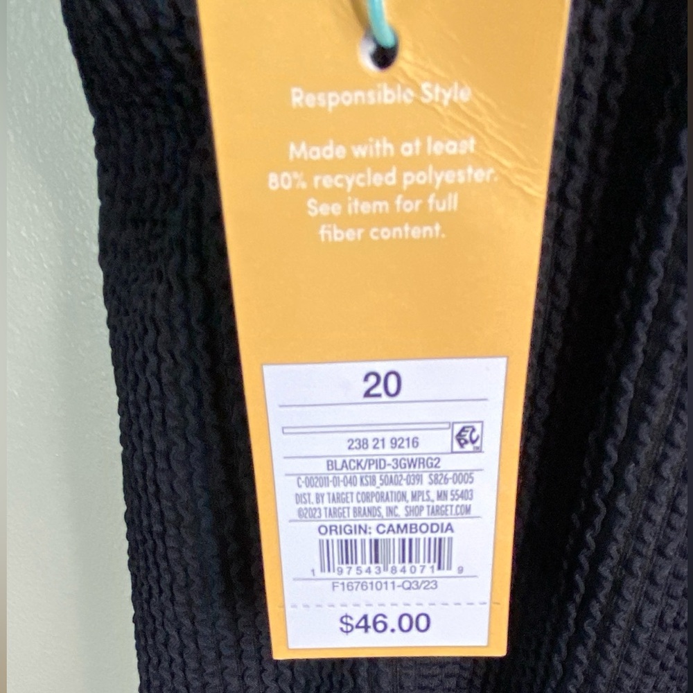KONA SOL Full Coverage
Pucker Textured Square Neck
One Piece Swimsuit Plus Sz 20 - Picture 7 of 7